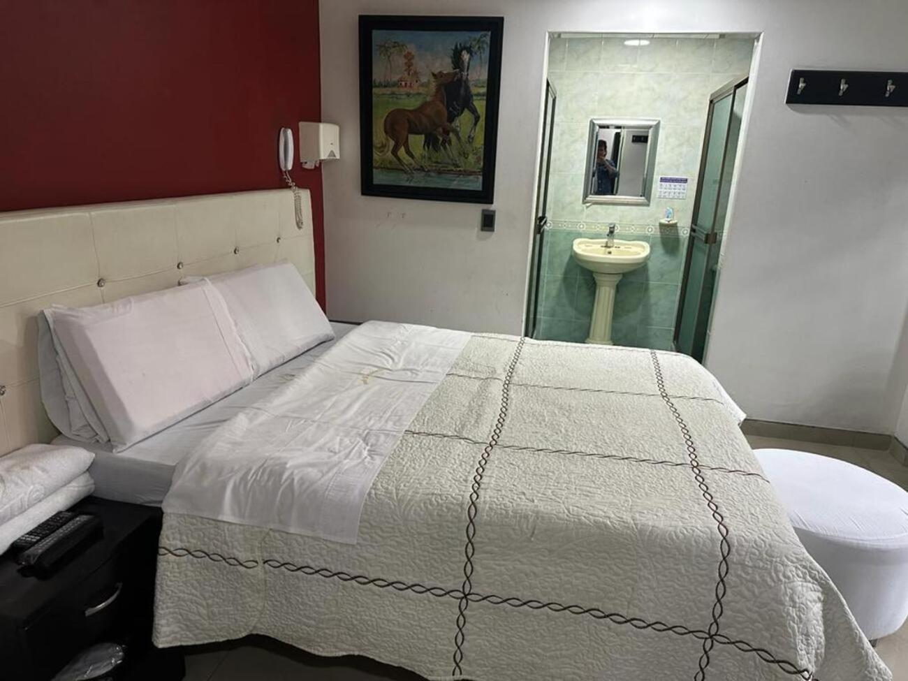 Hotel Bosque Chapinero Bogota Ngoại thất bức ảnh